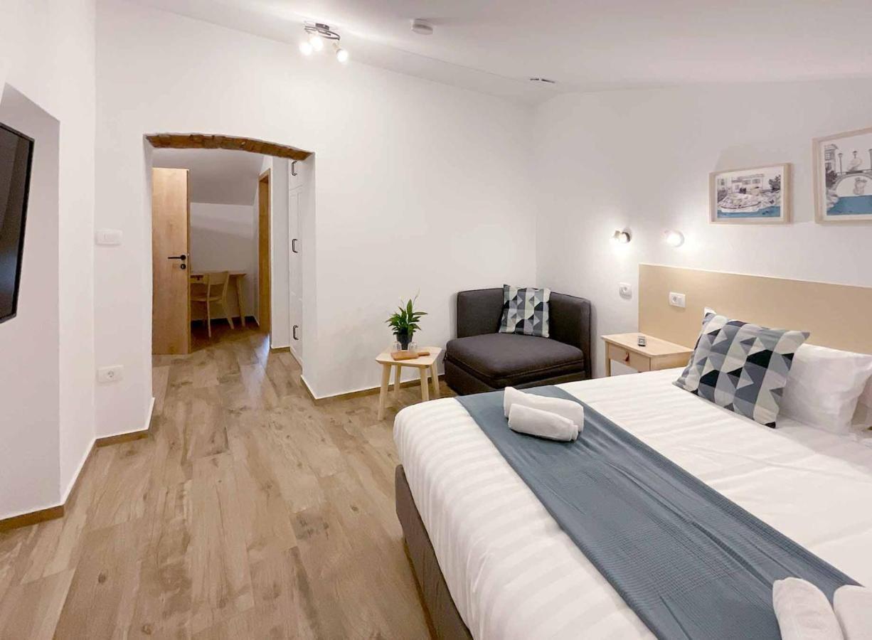 Soca Guesthouse Kanal Экстерьер фото