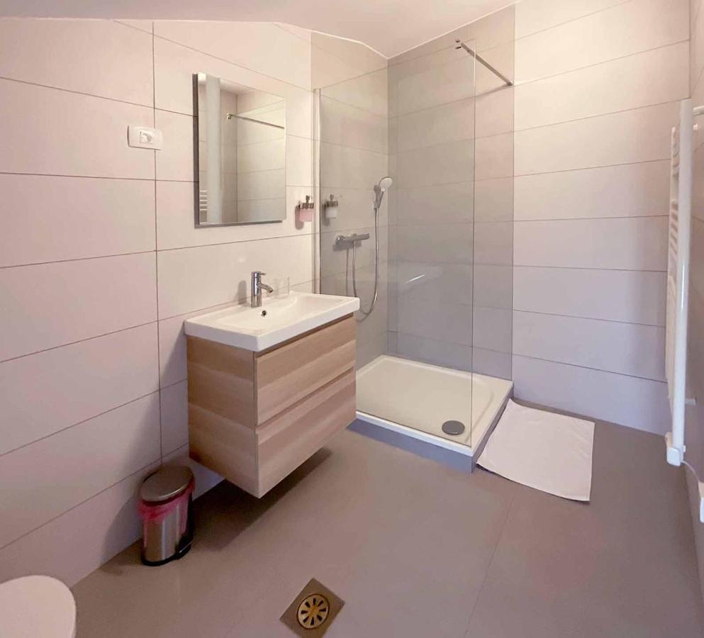 Soca Guesthouse Kanal Экстерьер фото